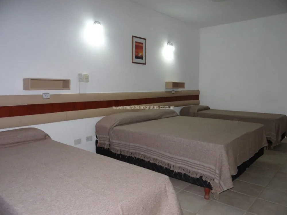 Habitación de 2 a 4 personas con baño privado en Mar-Zoe